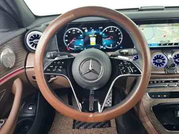 2023 Mercedes-Benz E-Класс с пробегом 23 155 км