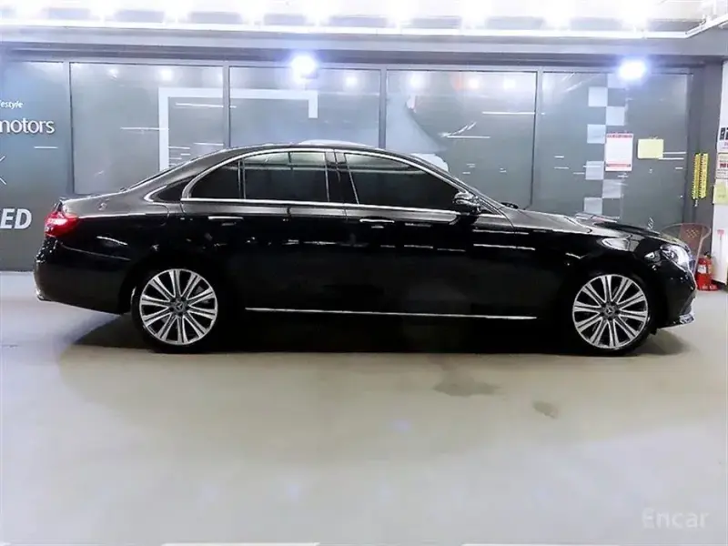 2021 Mercedes-Benz E-Класс с пробегом 131 585 км