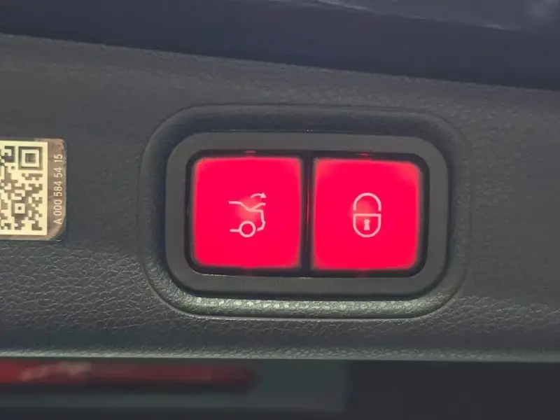2023 Mercedes-Benz E-Класс с пробегом 22 626 км