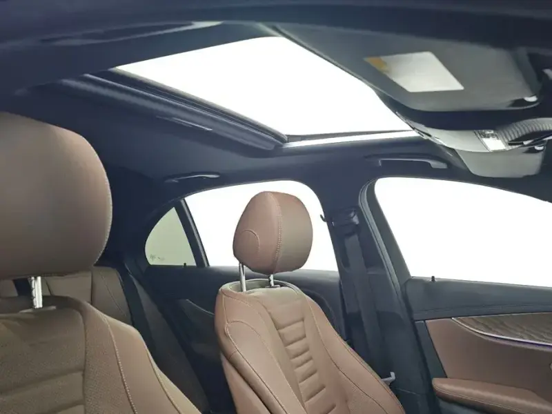 2023 Mercedes-Benz E-Класс с пробегом 23 155 км