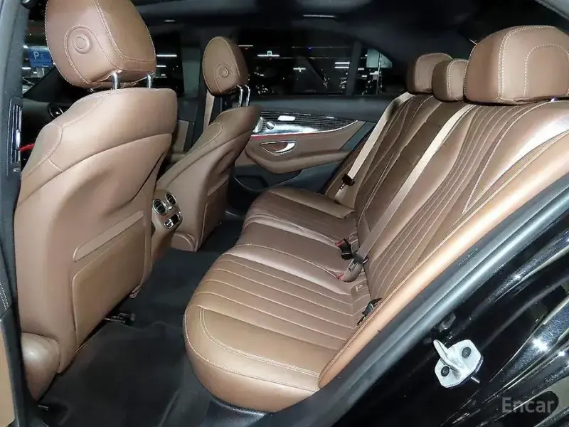 2021 Mercedes-Benz E-Класс с пробегом 131 585 км