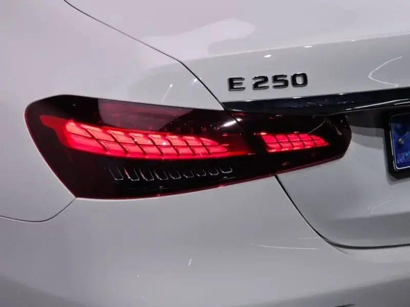 2023 Mercedes-Benz E-Класс с пробегом 23 155 км
