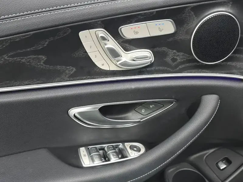 2023 Mercedes-Benz E-Класс с пробегом 22 626 км
