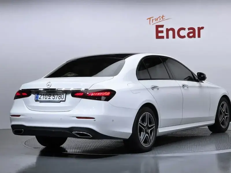 2023 Mercedes-Benz E-Класс с пробегом 38 225 км