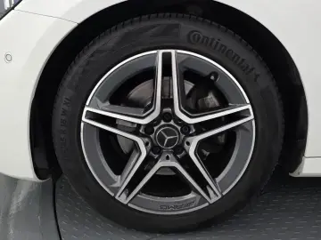 2023 Mercedes-Benz E-Класс с пробегом 38 225 км