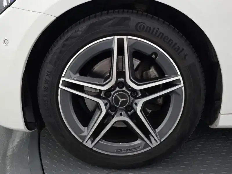 2023 Mercedes-Benz E-Класс с пробегом 38 225 км