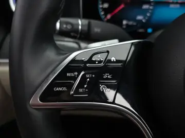 2023 Mercedes-Benz E-Класс с пробегом 38 225 км