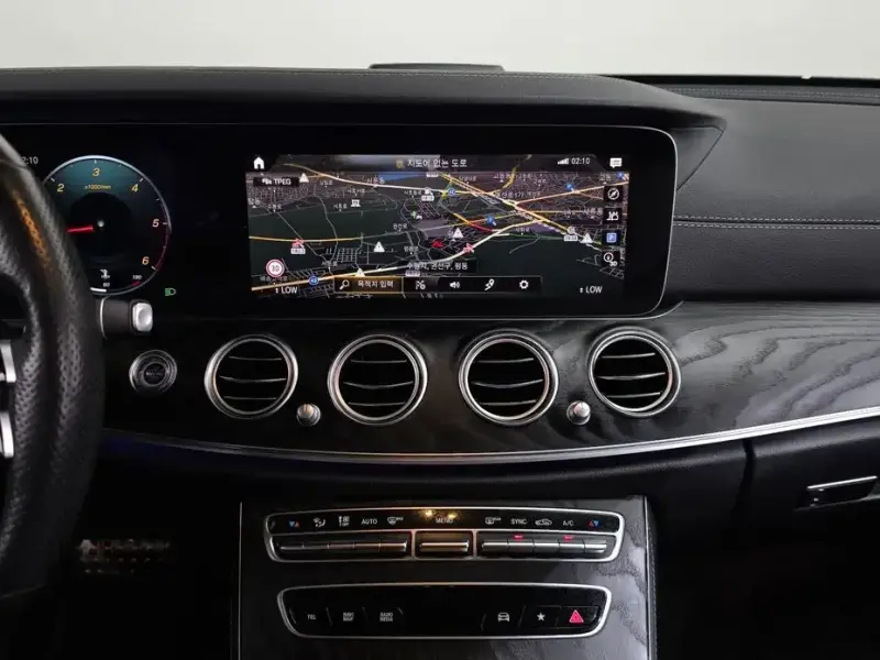 2021 Mercedes-Benz E-Класс с пробегом 75 713 км