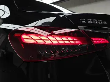 2023 Mercedes-Benz E-Класс с пробегом 90 348 км