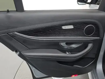 2021 Mercedes-Benz E-Класс с пробегом 75 713 км