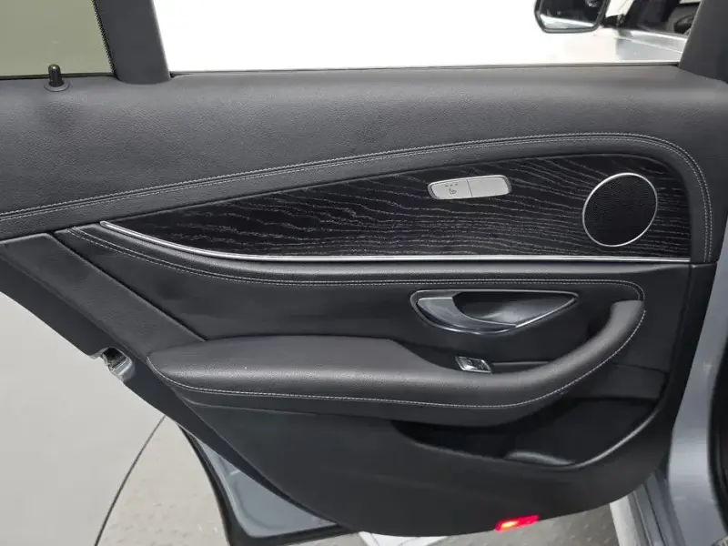 2021 Mercedes-Benz E-Класс с пробегом 75 713 км