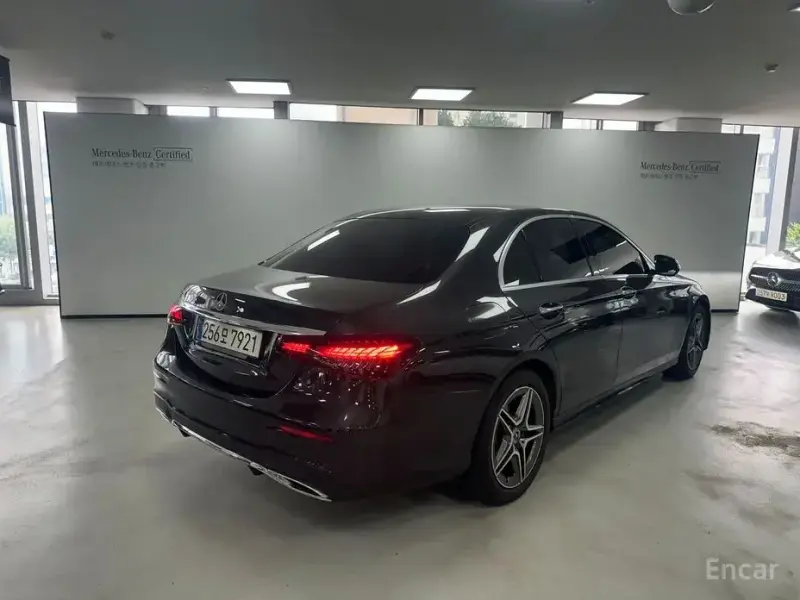 2023 Mercedes-Benz E-Класс с пробегом 40 704 км