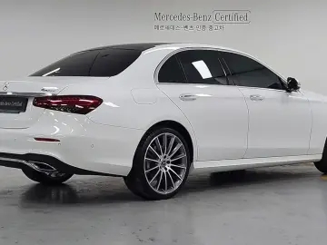 2022 Mercedes-Benz E-Класс с пробегом 52 650 км