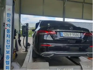 Mercedes-Benz E-Класс