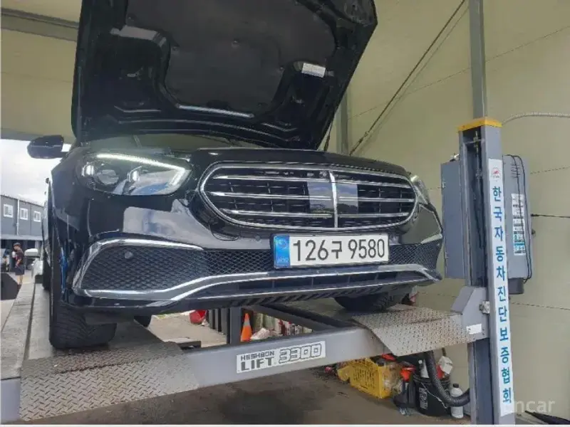 2022 Mercedes-Benz E-Класс с пробегом 99 014 км