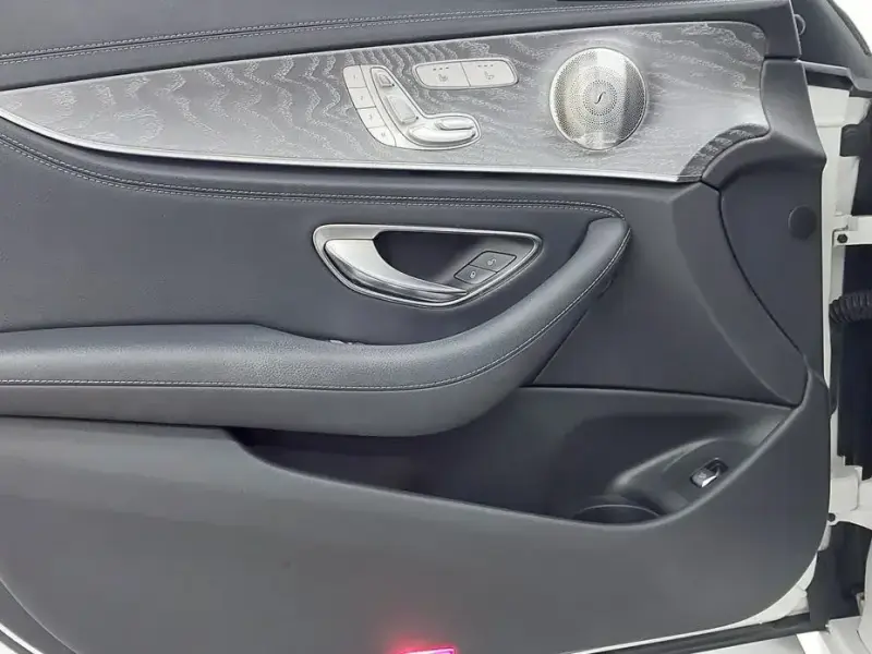 2022 Mercedes-Benz E-Класс с пробегом 52 650 км