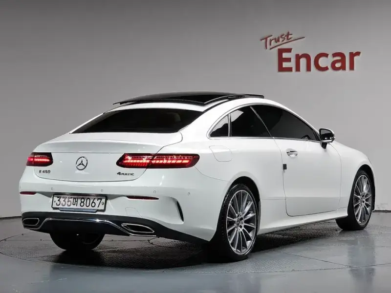 2023 Mercedes-Benz E-Класс с пробегом 23 871 км