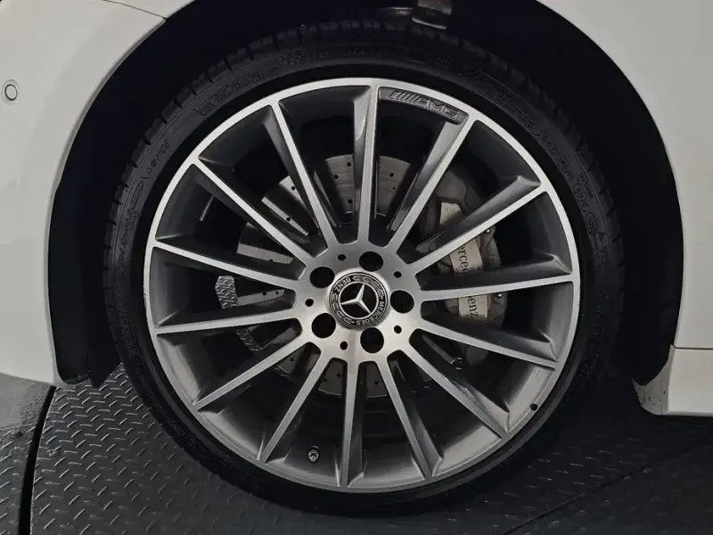 2023 Mercedes-Benz E-Класс с пробегом 23 871 км