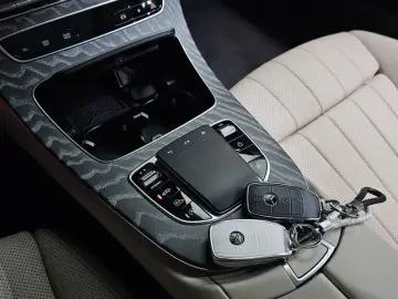 2023 Mercedes-Benz E-Класс с пробегом 23 871 км