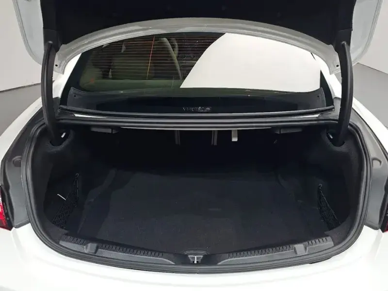 2023 Mercedes-Benz E-Класс с пробегом 23 871 км