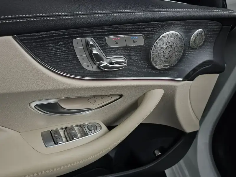 2023 Mercedes-Benz E-Класс с пробегом 23 871 км