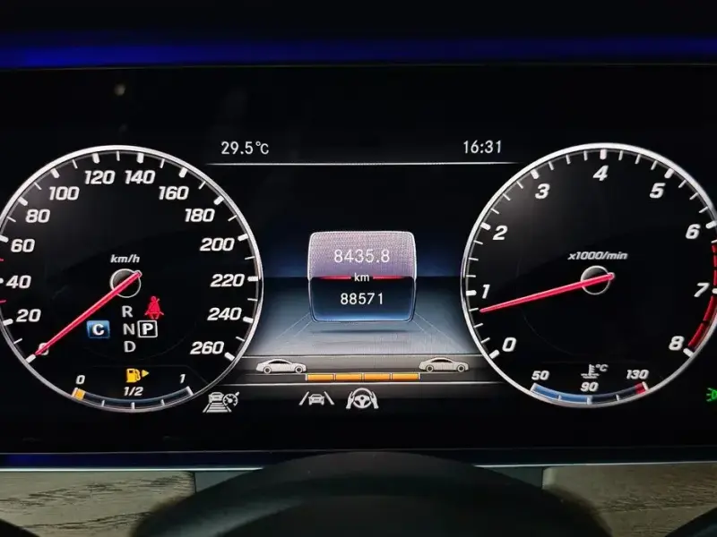 2020 Mercedes-Benz E-Класс с пробегом 88 571 км