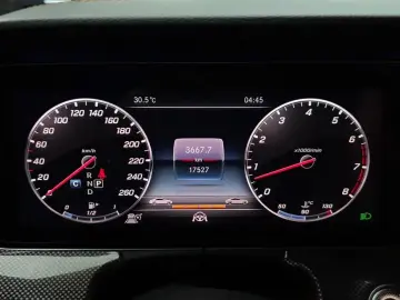 2019 Mercedes-Benz E-Класс с пробегом 17 527 км