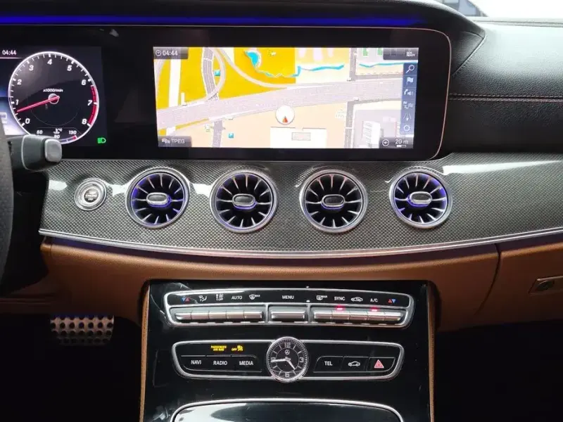 2019 Mercedes-Benz E-Класс с пробегом 17 527 км