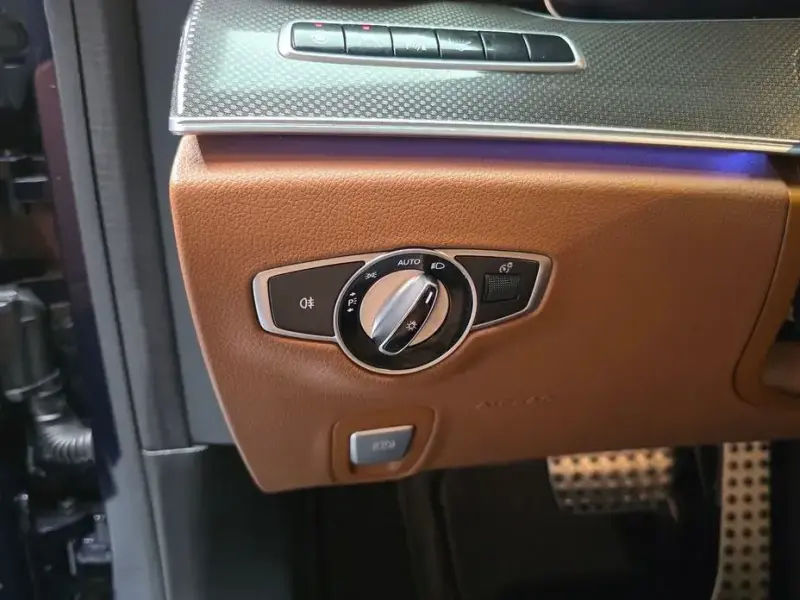 2019 Mercedes-Benz E-Класс с пробегом 17 527 км