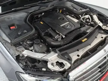 2020 Mercedes-Benz E-Класс с пробегом 125 348 км