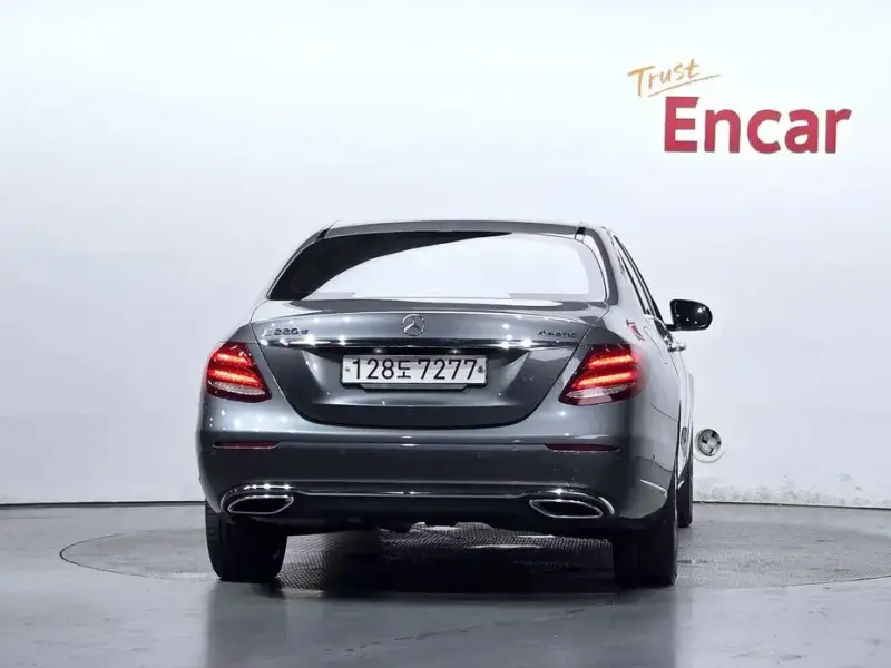 2020 Mercedes-Benz E-Класс с пробегом 134 592 км