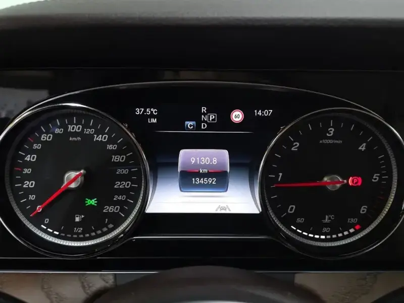 2020 Mercedes-Benz E-Класс с пробегом 134 592 км