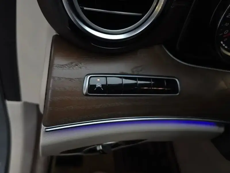 2020 Mercedes-Benz E-Класс с пробегом 134 592 км