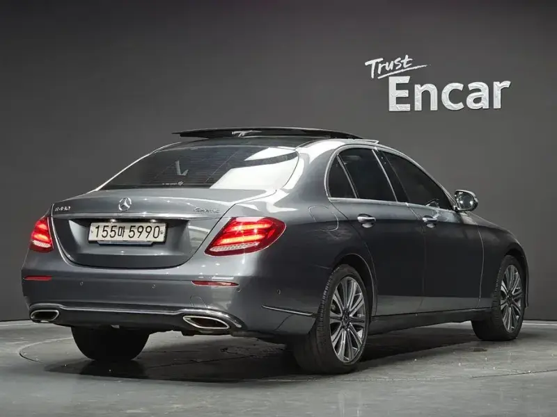 2020 Mercedes-Benz E-Класс с пробегом 75 725 км
