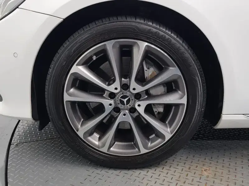 2018 Mercedes-Benz E-Класс с пробегом 66 251 км