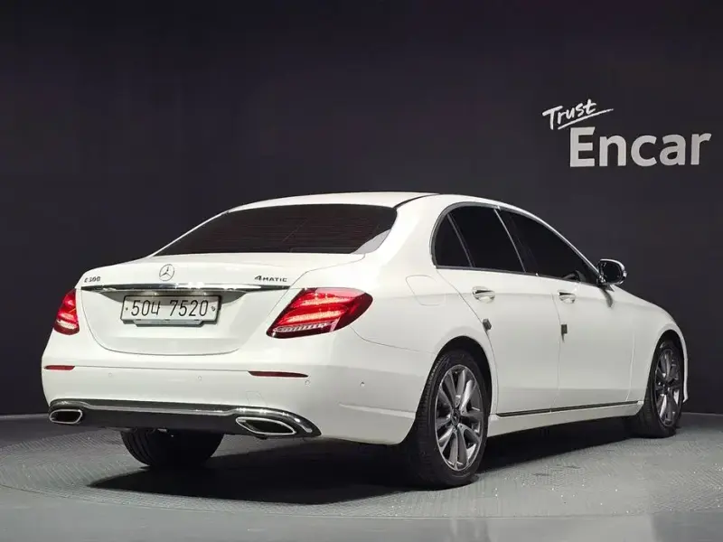 2019 Mercedes-Benz E-Класс с пробегом 101 452 км