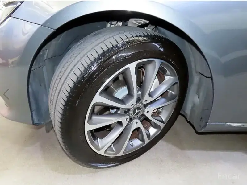 2019 Mercedes-Benz E-Класс с пробегом 296 305 км