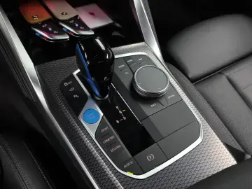 2022 BMW i4 с пробегом 10 487 км