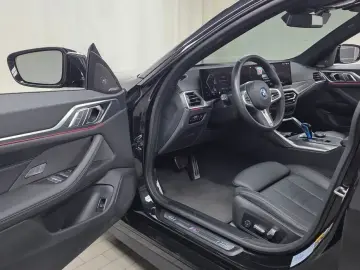 2022 BMW i4 с пробегом 10 487 км