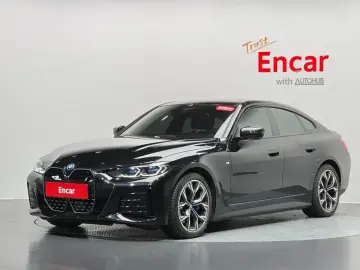 2022 BMW i4 с пробегом 10 487 км