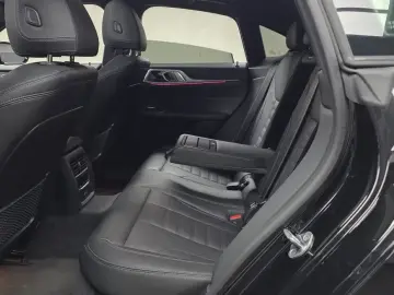 2022 BMW i4 с пробегом 10 487 км