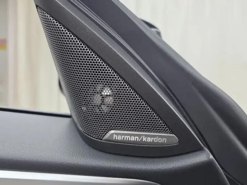 2022 BMW i4 с пробегом 10 487 км