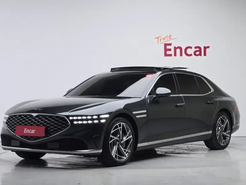 2023 Genesis G90 с пробегом 81 074 км