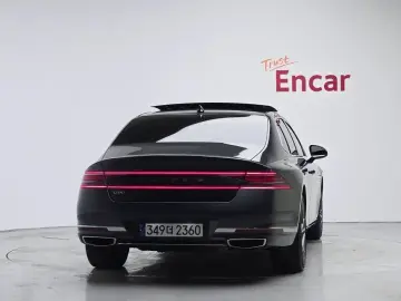 2023 Genesis G90 с пробегом 81 074 км