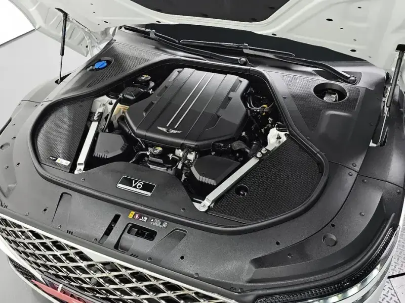 2023 Genesis G90 с пробегом 32 900 км