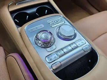 2023 Genesis G90 с пробегом 55 290 км