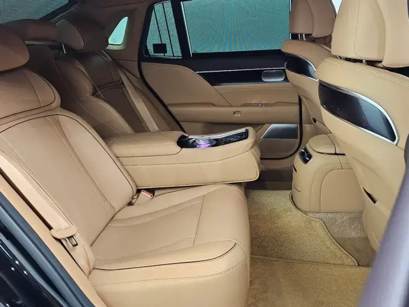 2023 Genesis G90 с пробегом 55 290 км