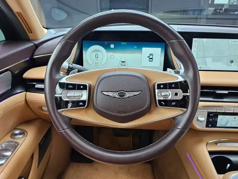 2023 Genesis G90 с пробегом 55 290 км