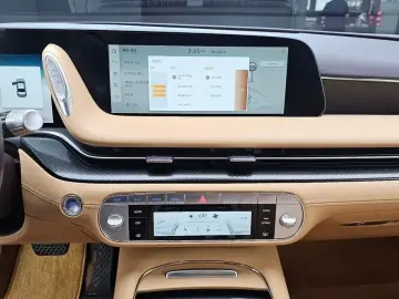 2023 Genesis G90 с пробегом 55 290 км