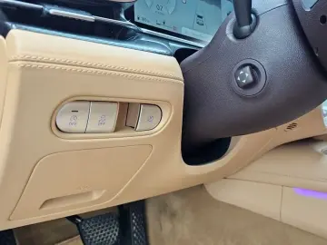 2023 Genesis G90 с пробегом 55 290 км